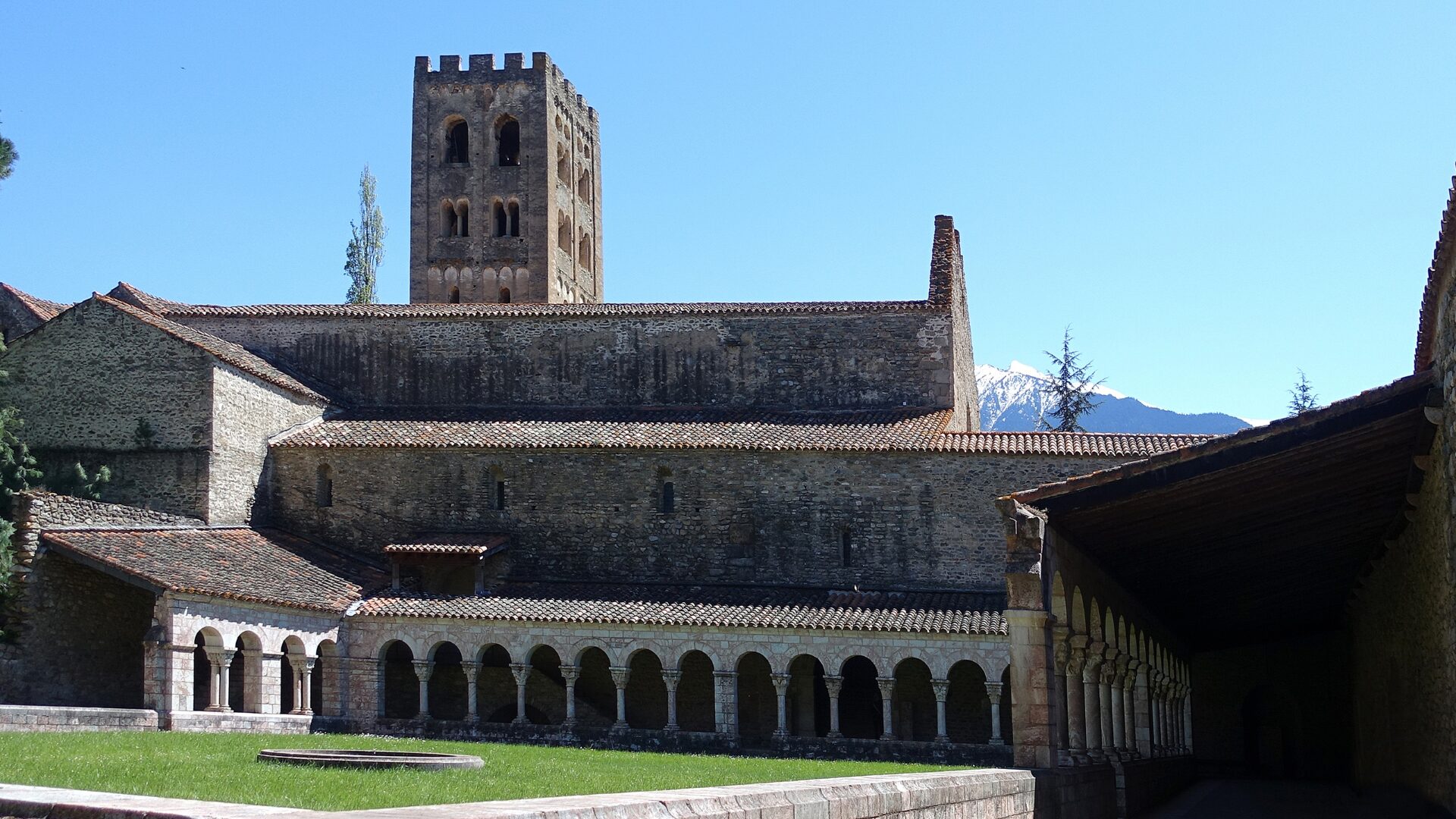abbaye-saint-michel-cuxa–codalet–prades–art-roman–patrimoine-66–pyrénées-orientales–monument